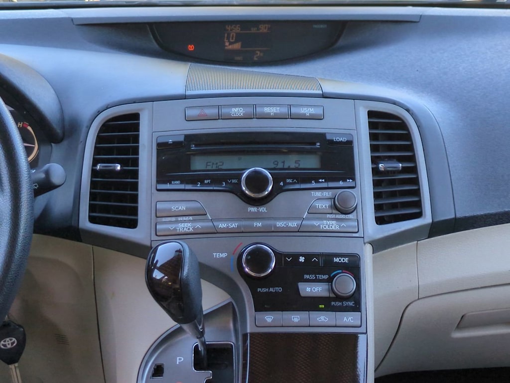 Thumbnail: 2009 Toyota Venza - 20