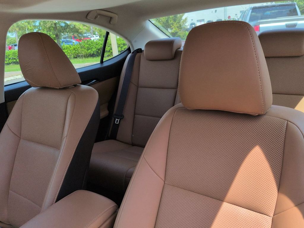 Thumbnail: 2016 Lexus ES - 11