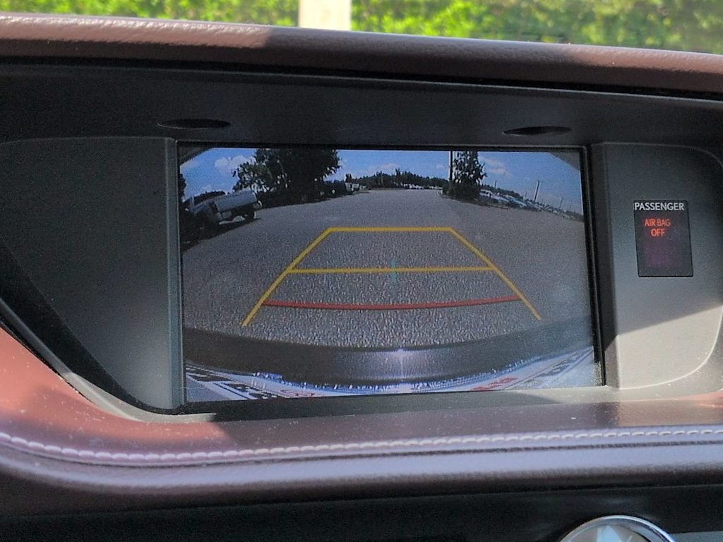 Thumbnail: 2016 Lexus ES - 21