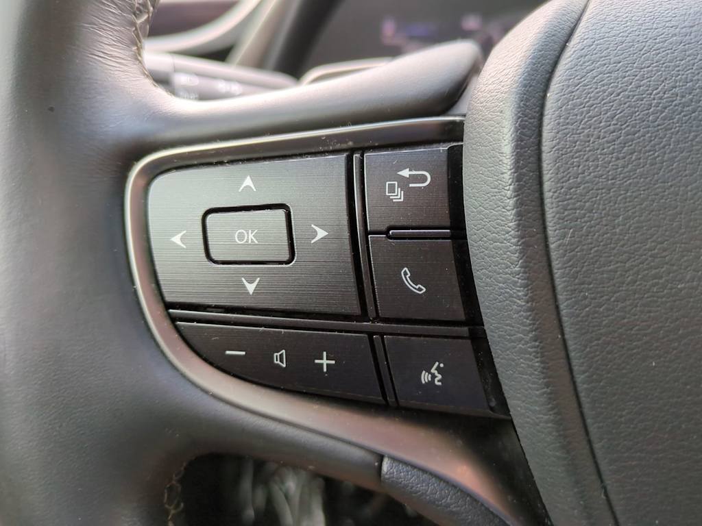 Thumbnail: 2019 Lexus ES - 27