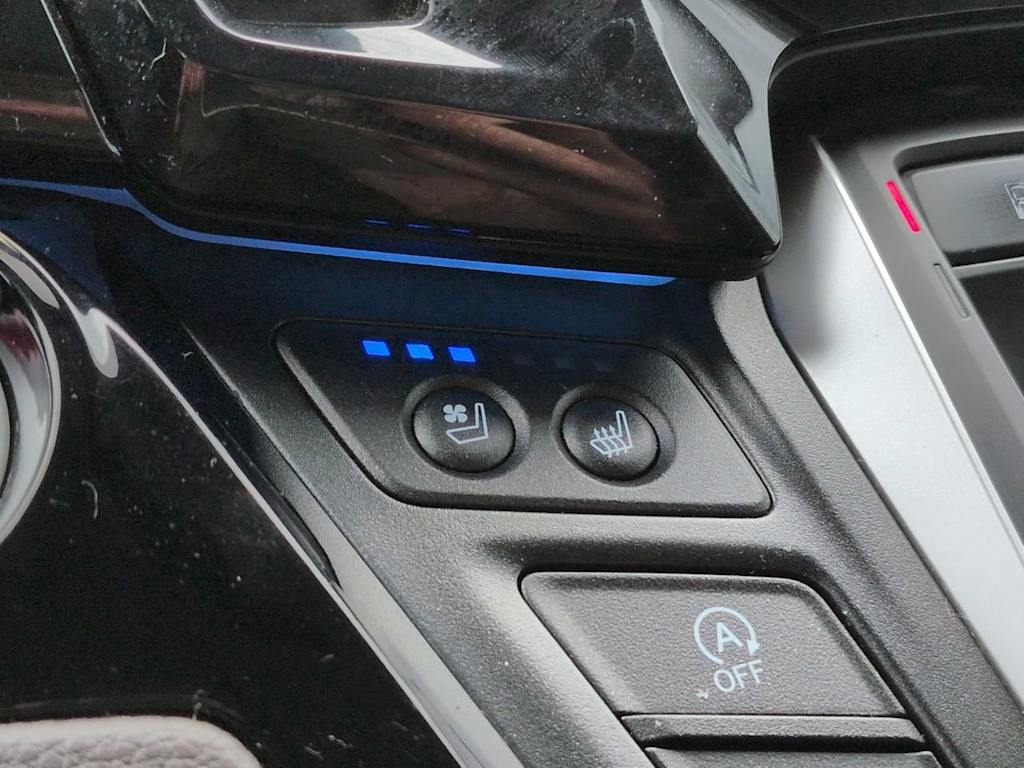 Thumbnail: 2019 Honda Odyssey - 14