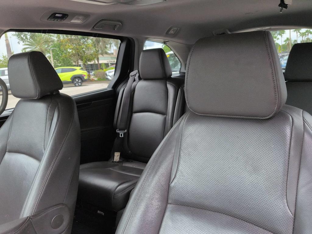 Thumbnail: 2019 Honda Odyssey - 10
