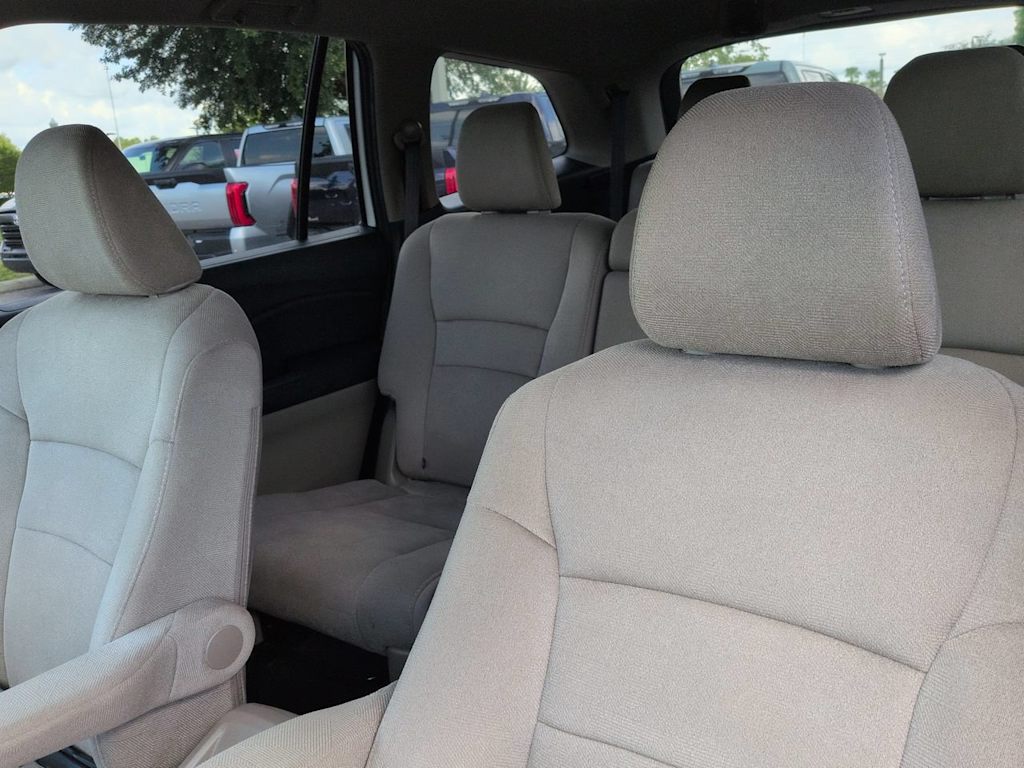 Thumbnail: 2020 Honda Pilot - 10