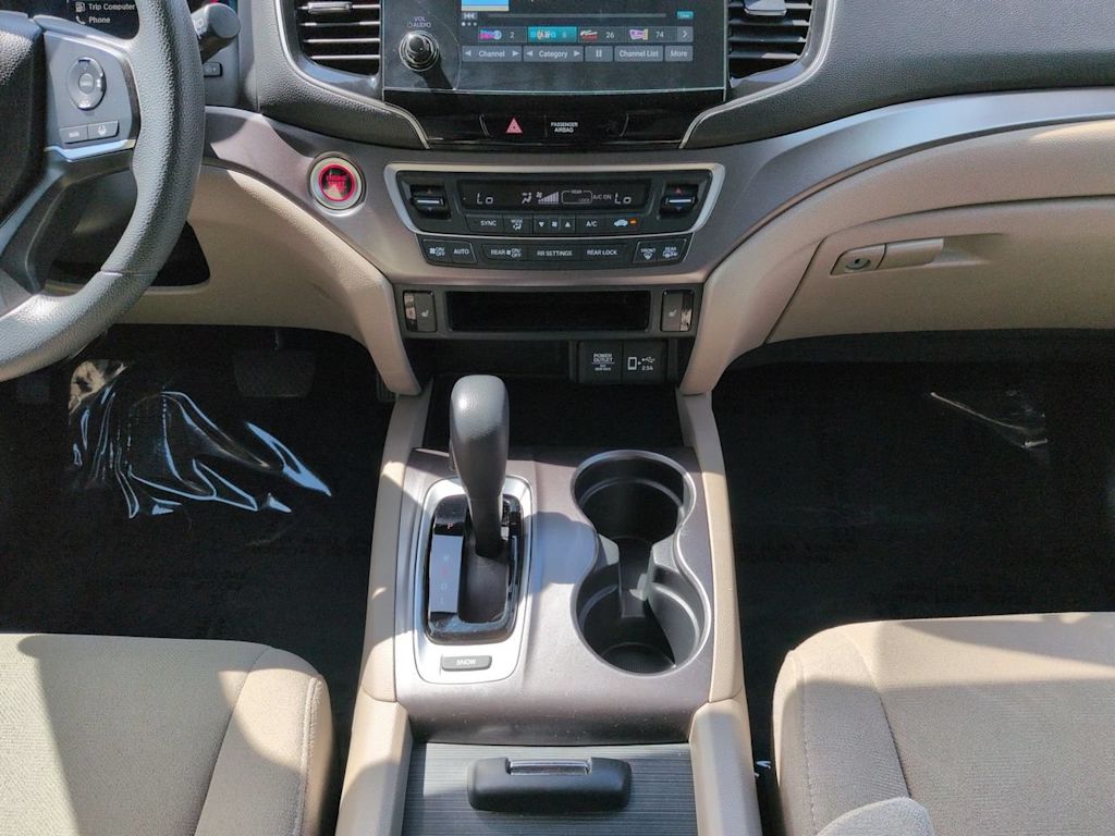 Thumbnail: 2020 Honda Pilot - 13