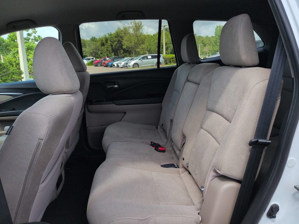 Thumbnail: 2020 Honda Pilot - 20