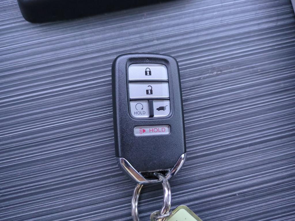 Thumbnail: 2019 Honda Pilot - 15