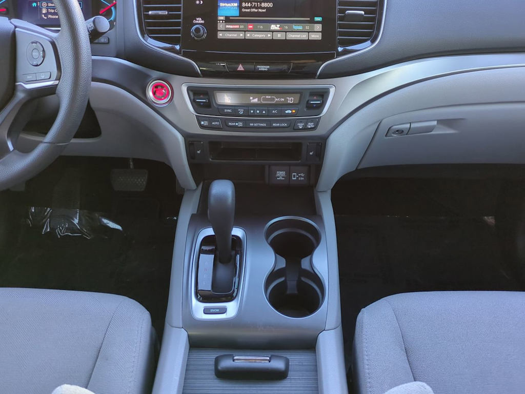 Thumbnail: 2019 Honda Pilot - 13