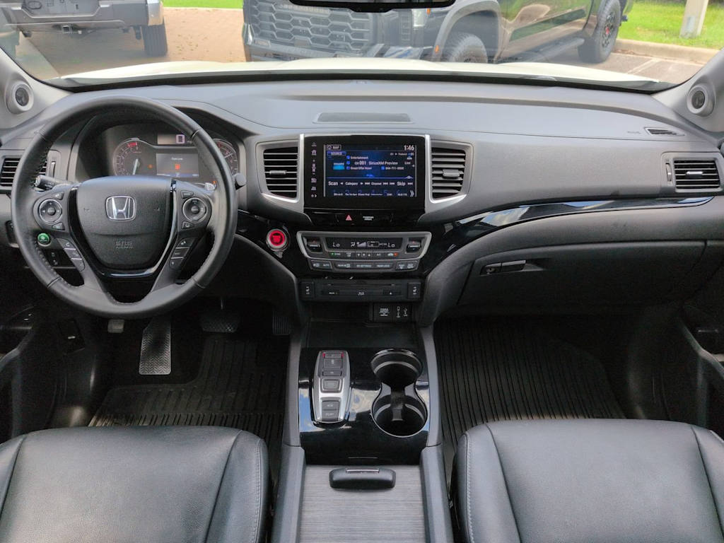 Thumbnail: 2017 Honda Pilot - 2