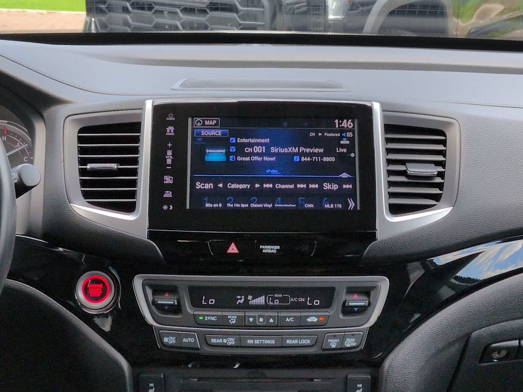 Thumbnail: 2017 Honda Pilot - 12