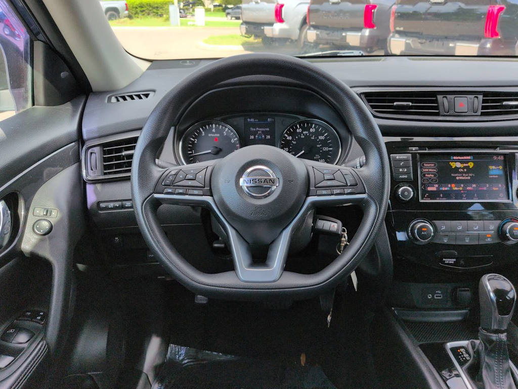 Thumbnail: 2018 Nissan Rogue - 9