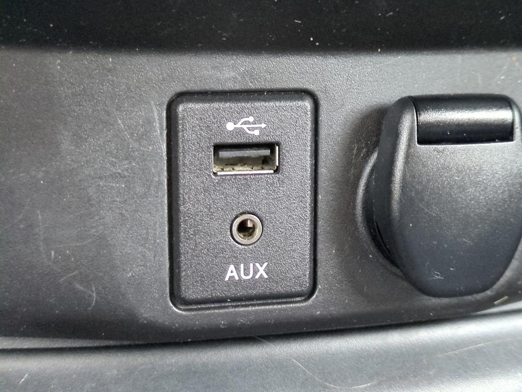 Thumbnail: 2015 Nissan Rogue - 23