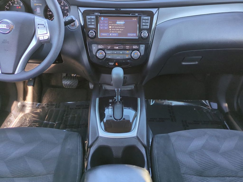 Thumbnail: 2015 Nissan Rogue - 11