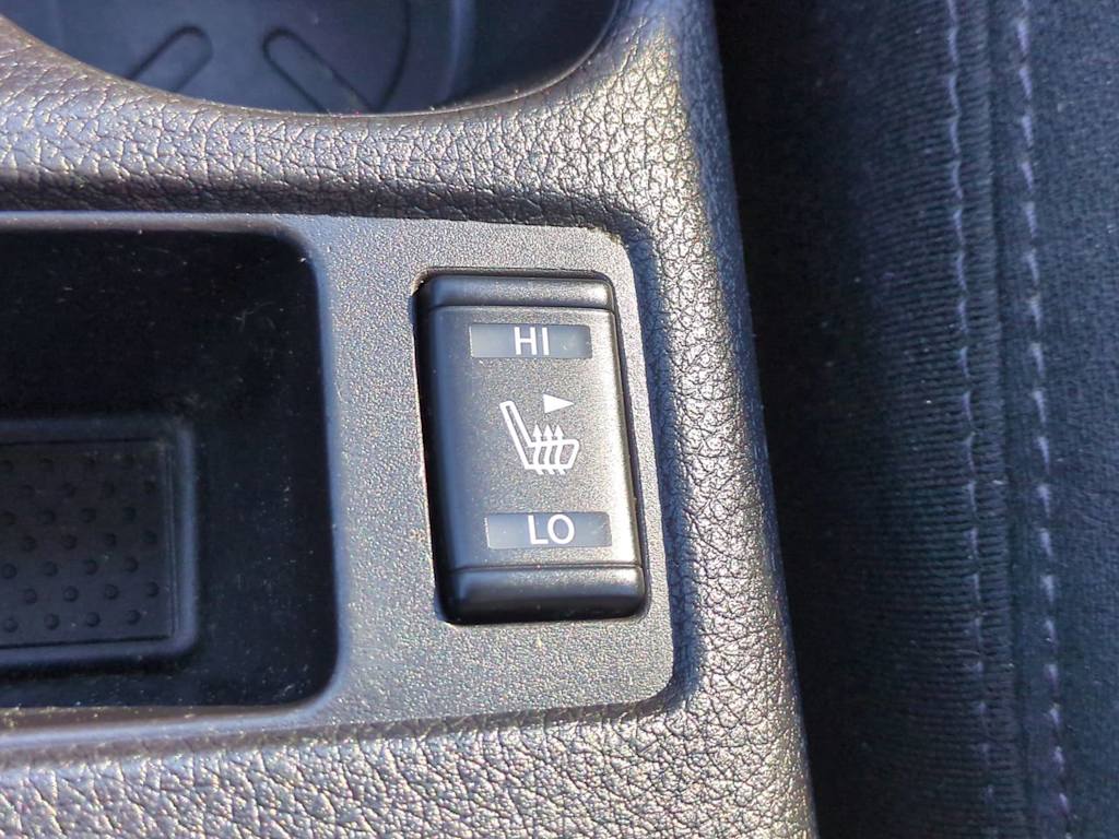 Thumbnail: 2015 Nissan Rogue - 24