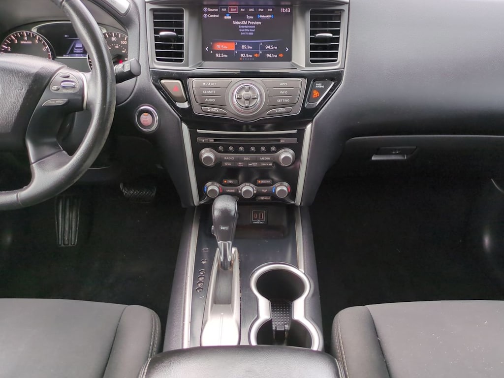 Thumbnail: 2020 Nissan Pathfinder - 12