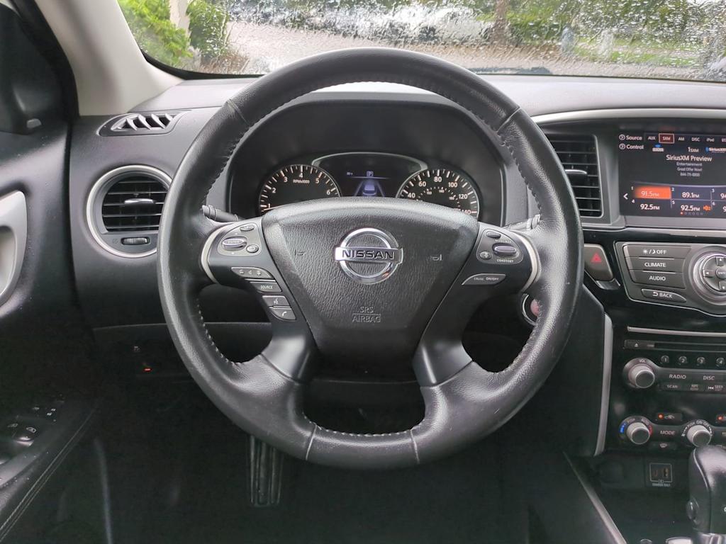 Thumbnail: 2020 Nissan Pathfinder - 8