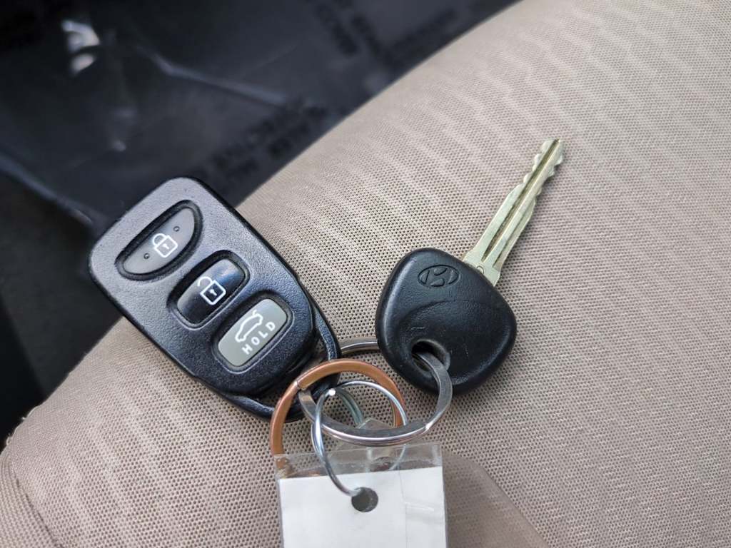 Thumbnail: 2016 Hyundai Elantra - 14