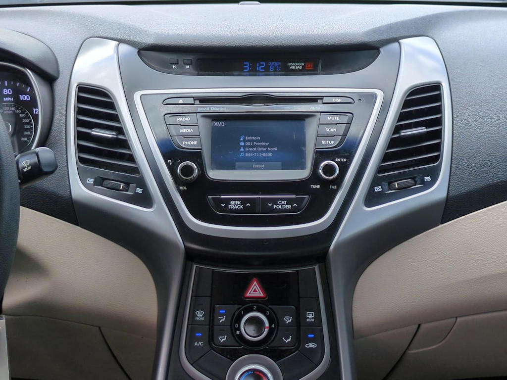 Thumbnail: 2016 Hyundai Elantra - 12