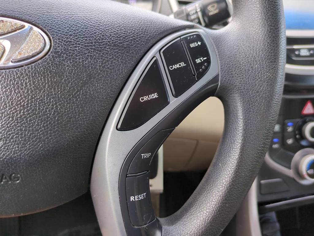 Thumbnail: 2016 Hyundai Elantra - 25