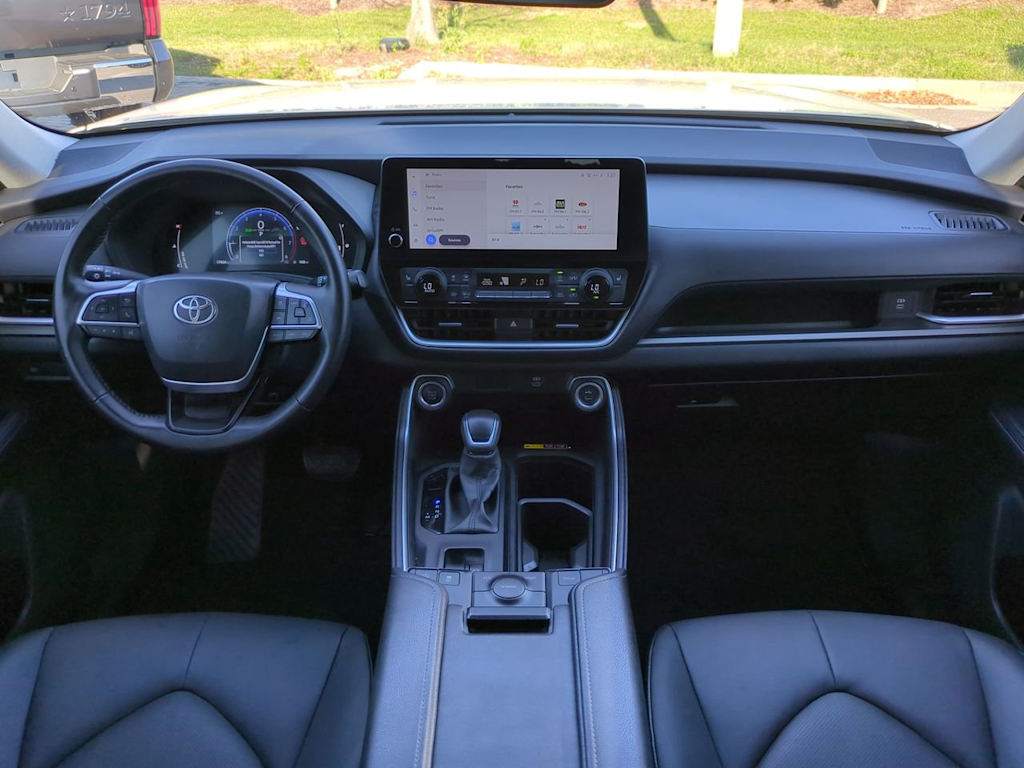 Thumbnail: 2024 Toyota Grand Highlander - 2