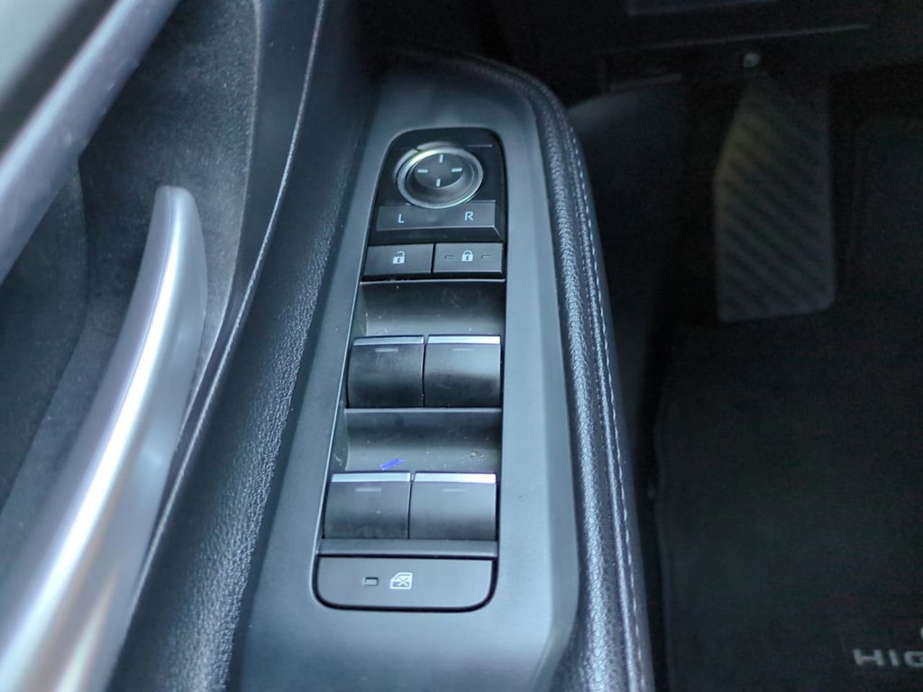 Thumbnail: 2024 Toyota Grand Highlander - 25