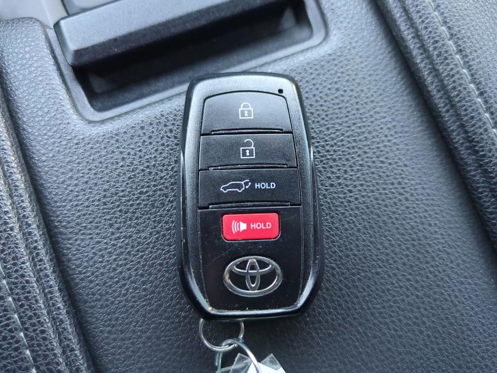 Thumbnail: 2024 Toyota Grand Highlander - 15