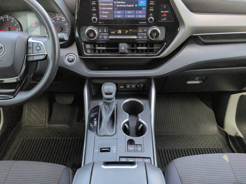 Thumbnail: 2021 Toyota Highlander - 12