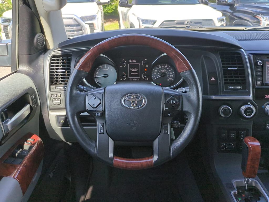 Thumbnail: 2018 Toyota Sequoia - 8