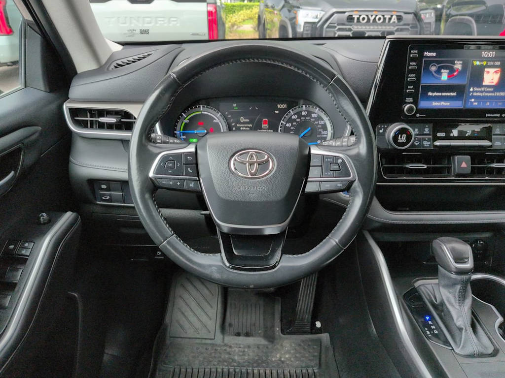 Thumbnail: 2021 Toyota Highlander - 8