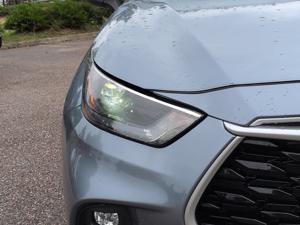 Thumbnail: 2022 Toyota Highlander - 18