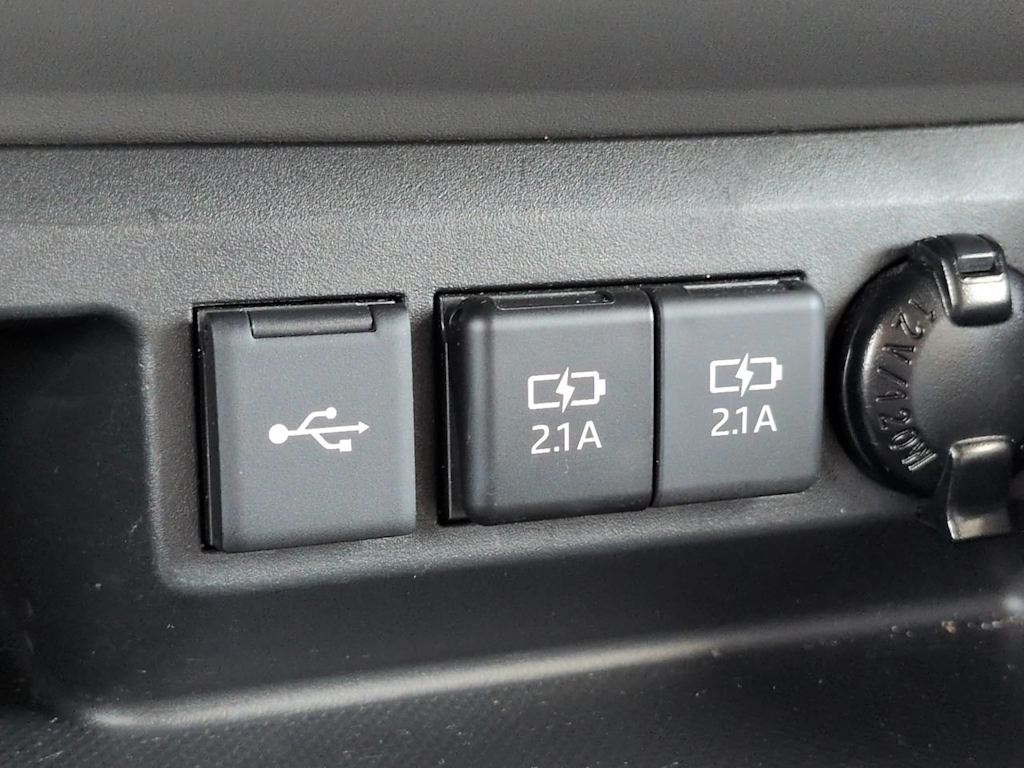 Thumbnail: 2021 Toyota Highlander - 24