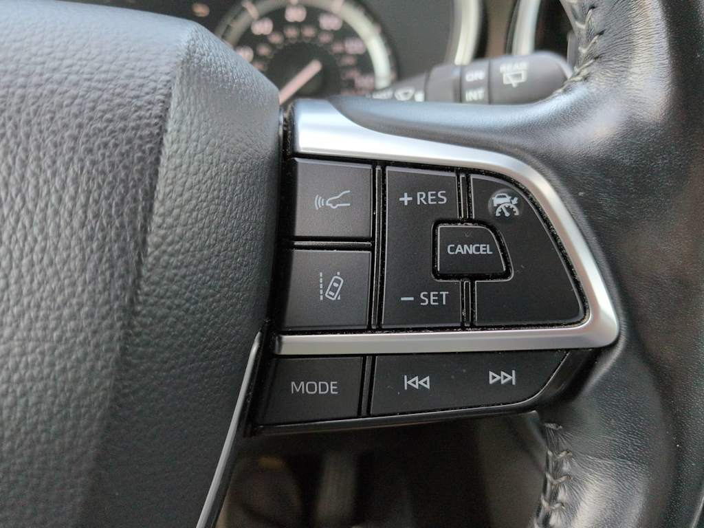 Thumbnail: 2021 Toyota Highlander - 28
