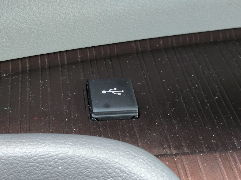 Thumbnail: 2021 Toyota Sienna - 24
