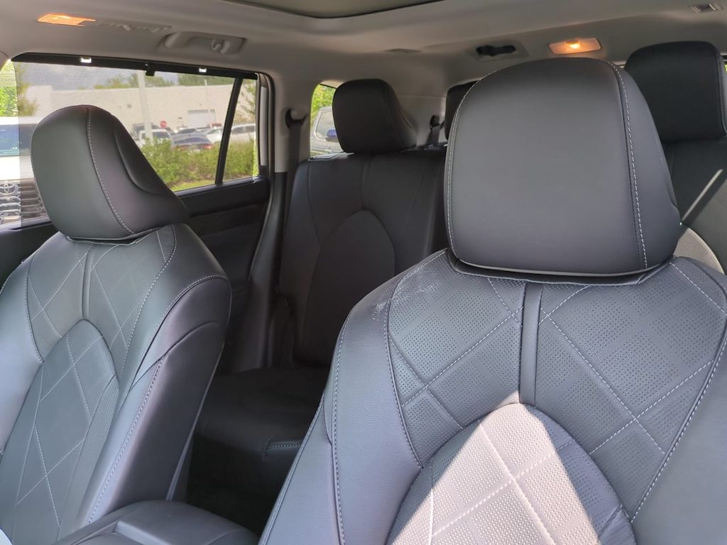 Thumbnail: 2024 Toyota Highlander - 10