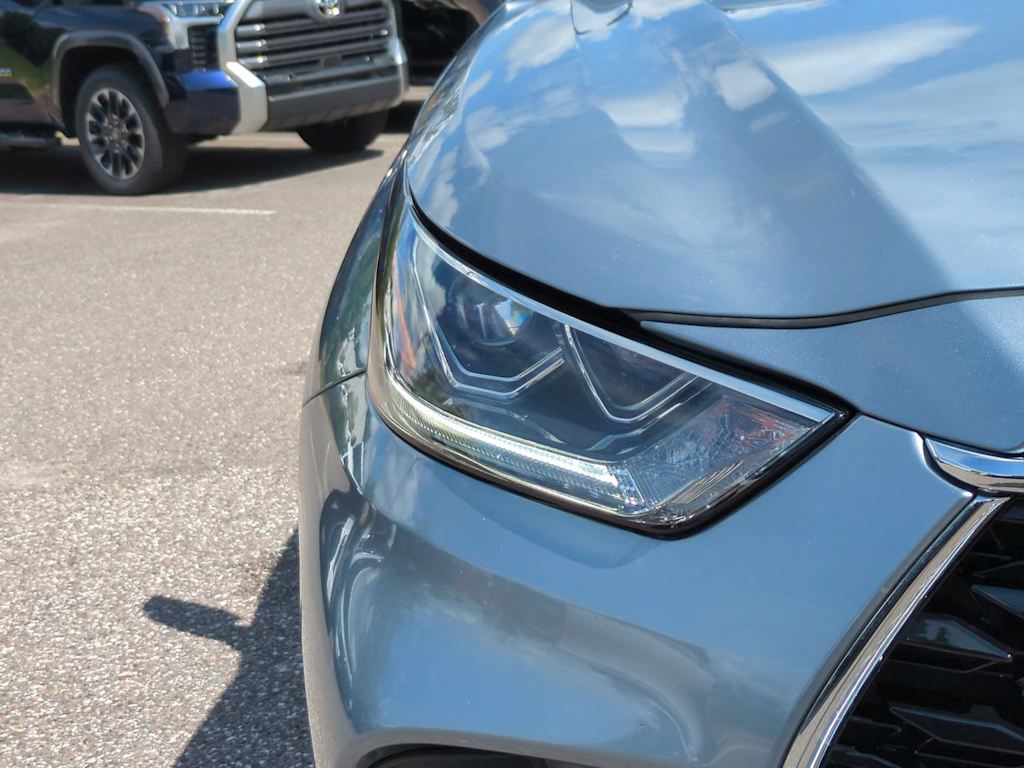 Thumbnail: 2024 Toyota Highlander - 18