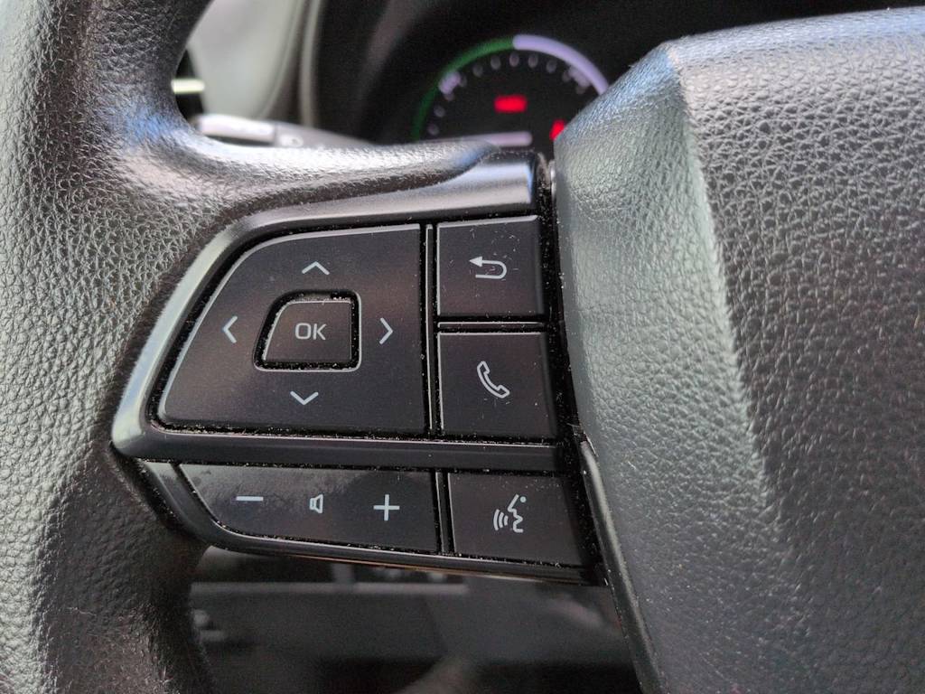 Thumbnail: 2022 Toyota Sienna - 25