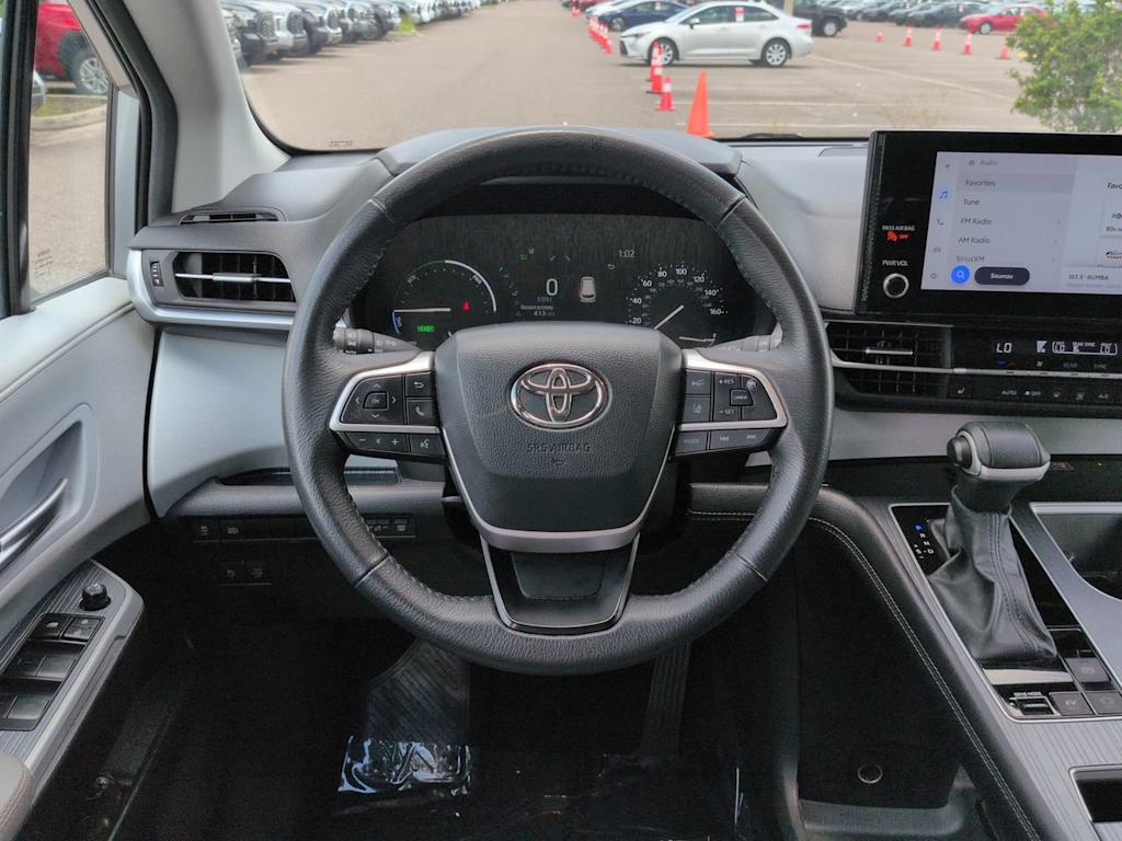 Thumbnail: 2025 Toyota Sienna - 8