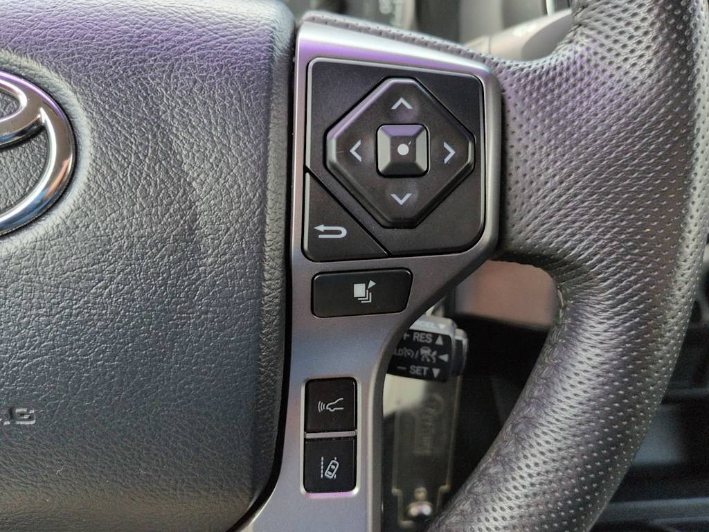 Thumbnail: 2020 Toyota Tacoma - 24