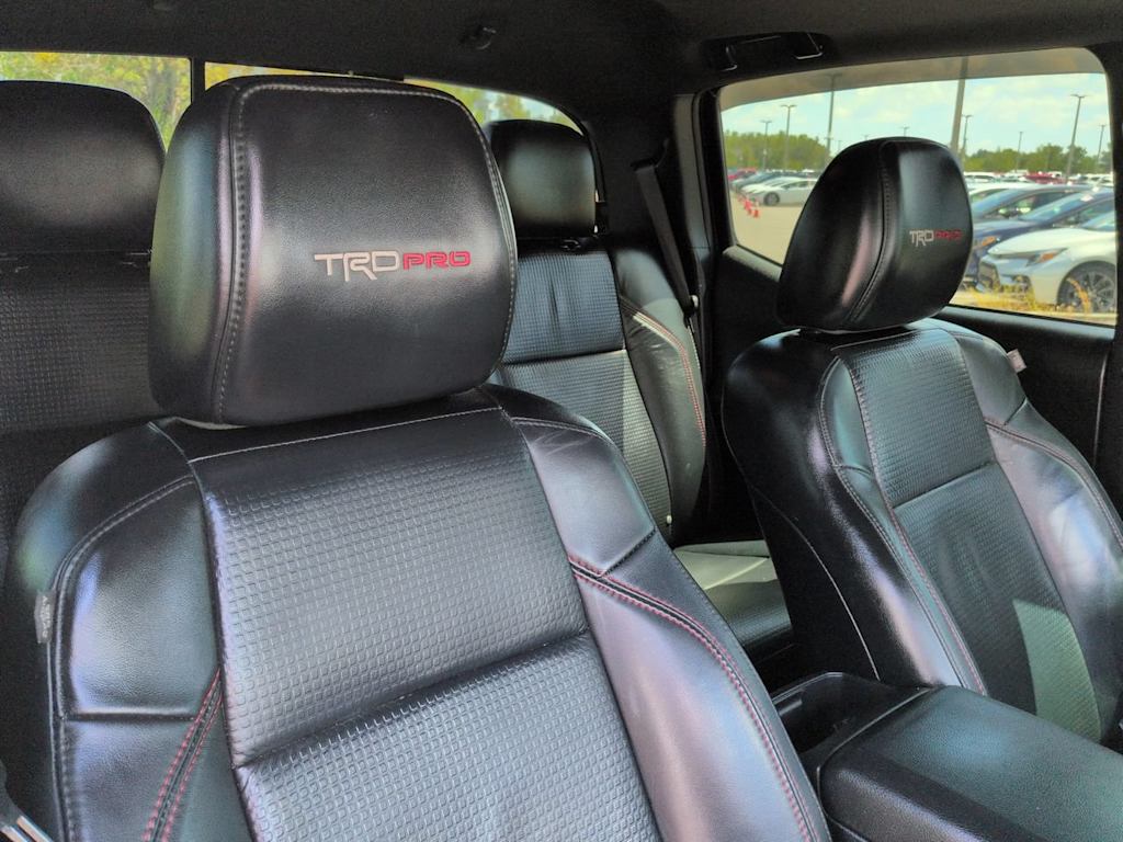 Thumbnail: 2019 Toyota Tacoma - 9