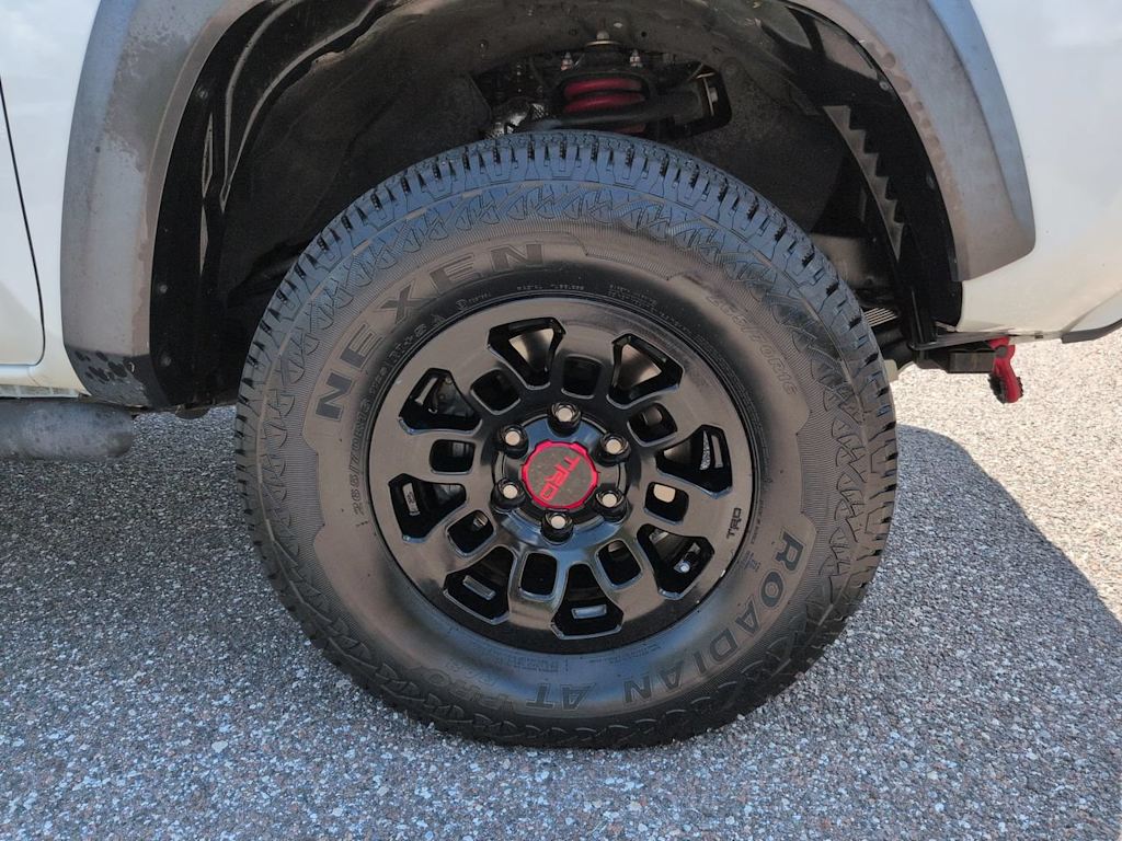 Thumbnail: 2019 Toyota Tacoma - 7