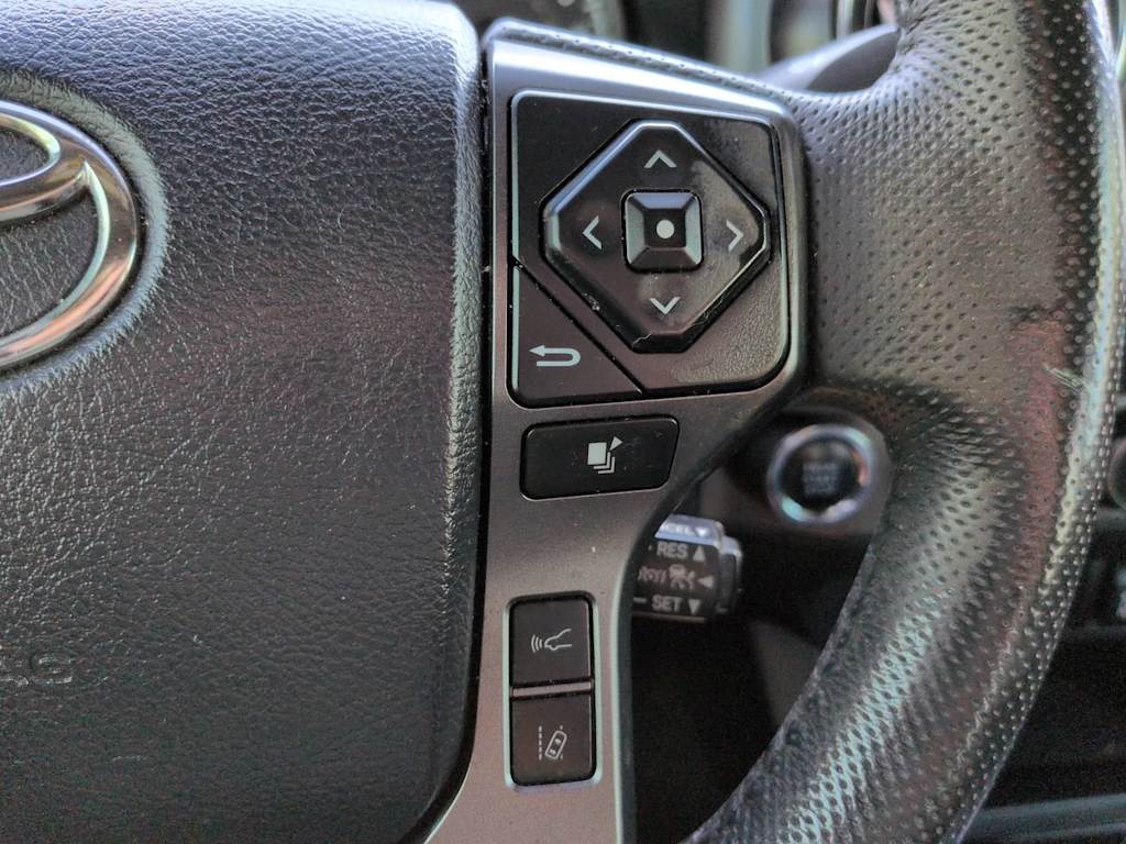 Thumbnail: 2019 Toyota Tacoma - 27