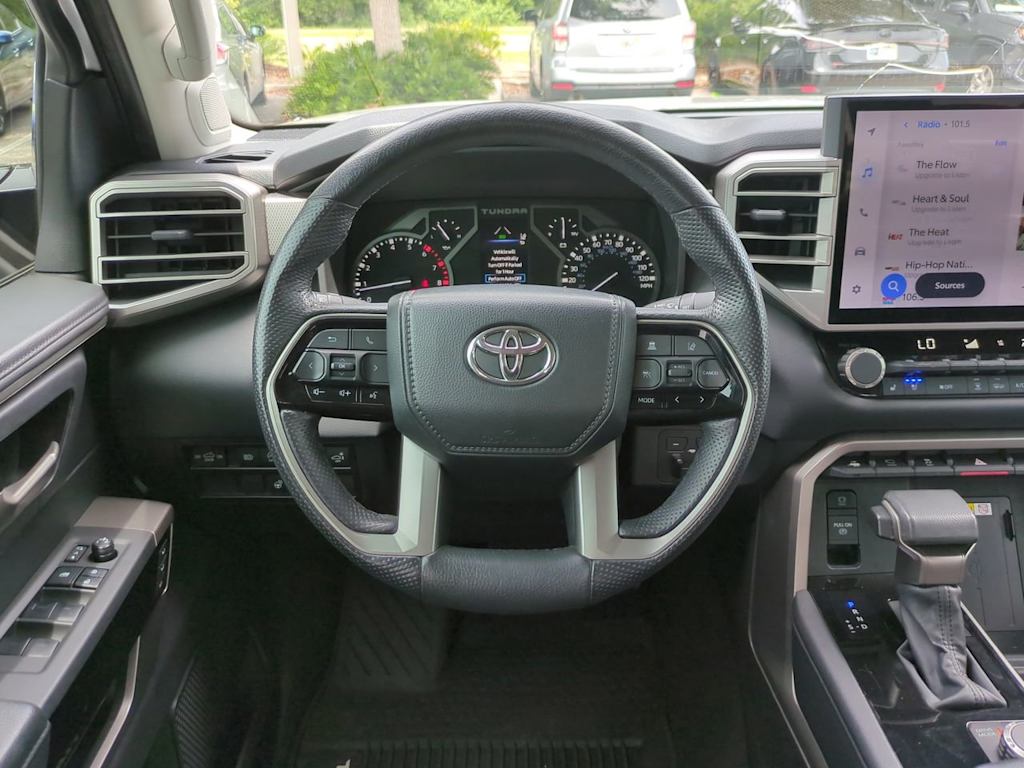 Thumbnail: 2022 Toyota Tundra - 8
