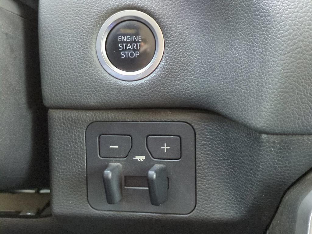 2023 Toyota Tundra Limited - Photo 28