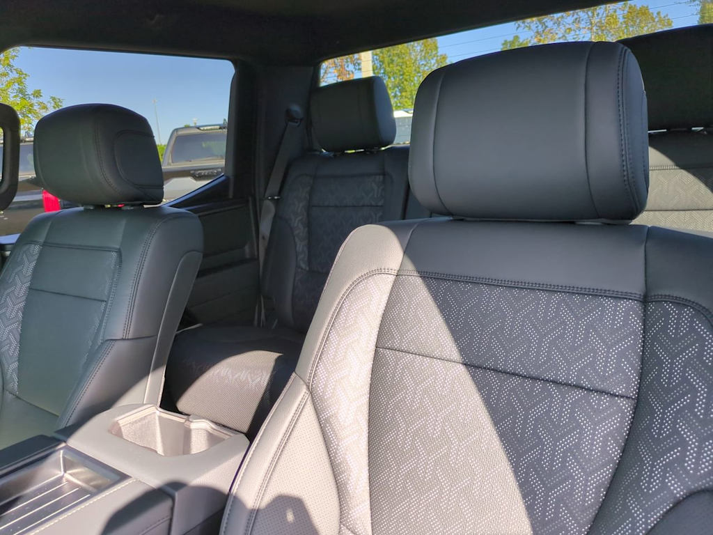 Thumbnail: 2025 Toyota Tundra - 10