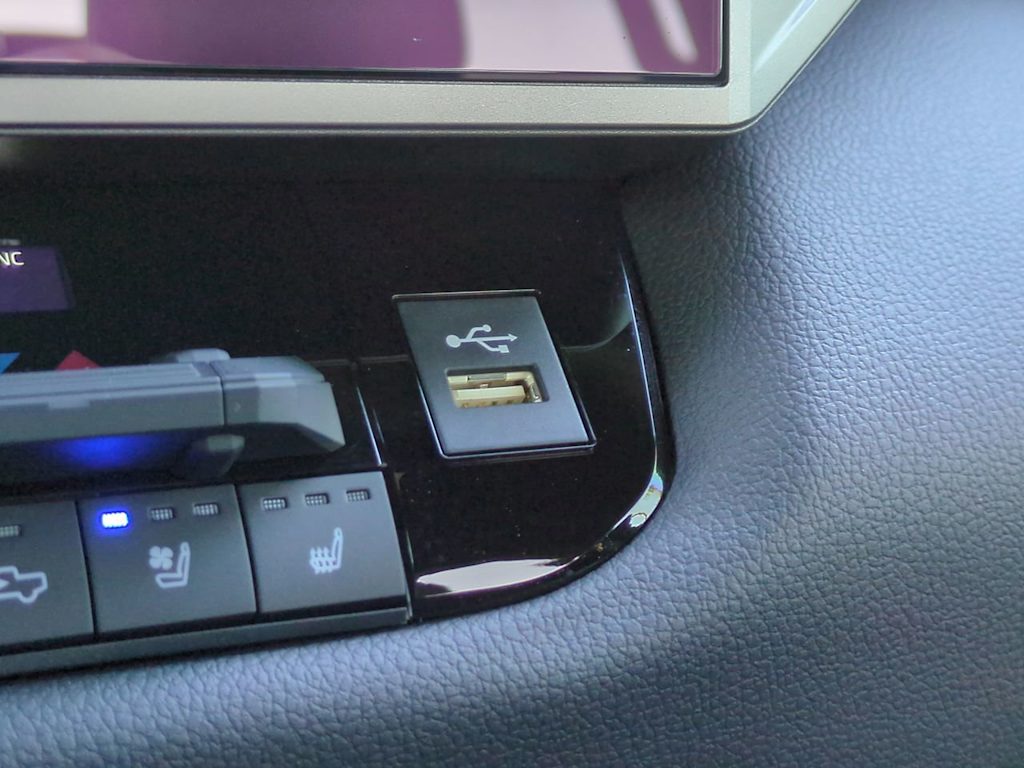 Thumbnail: 2025 Toyota Tundra - 22