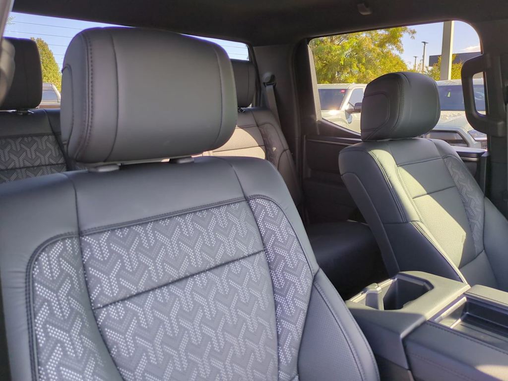 Thumbnail: 2025 Toyota Tundra - 9