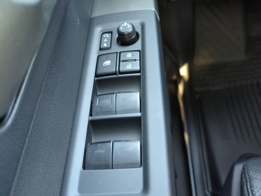 Thumbnail: 2025 Toyota Tundra - 24