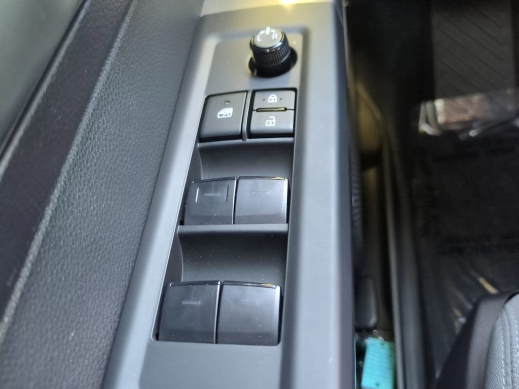 Thumbnail: 2025 Toyota Tundra - 23