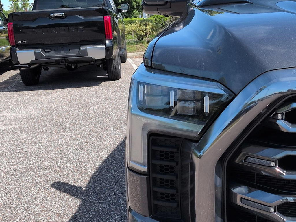 Thumbnail: 2024 Toyota Tundra - 18