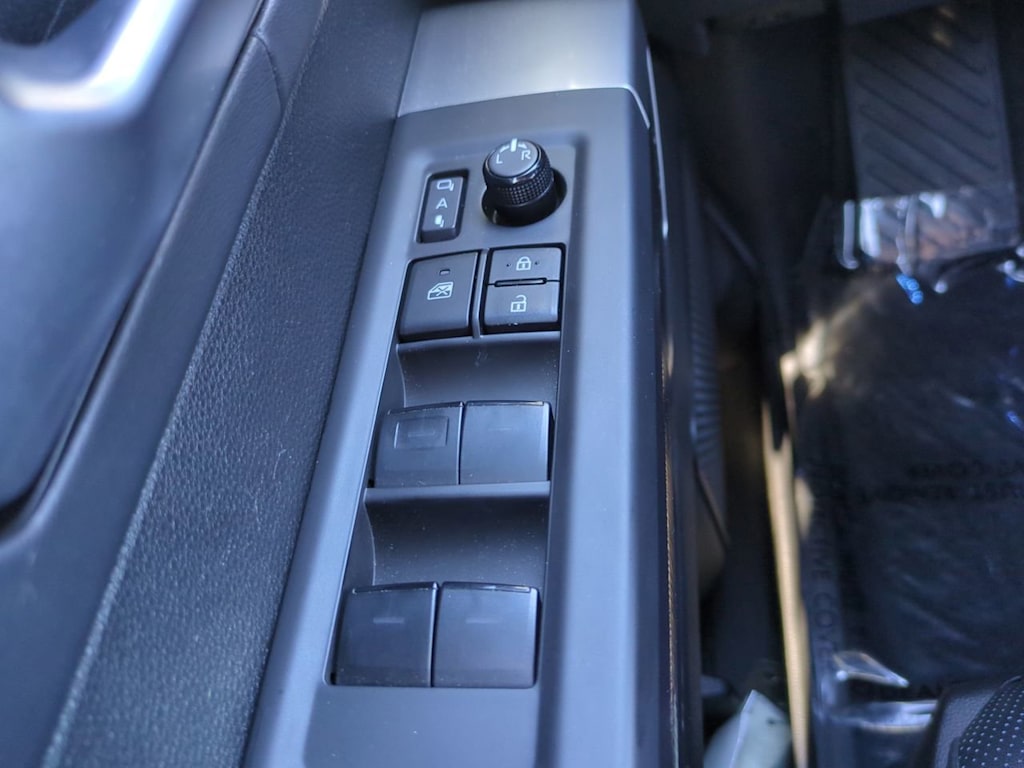 Thumbnail: 2024 Toyota Tundra - 25