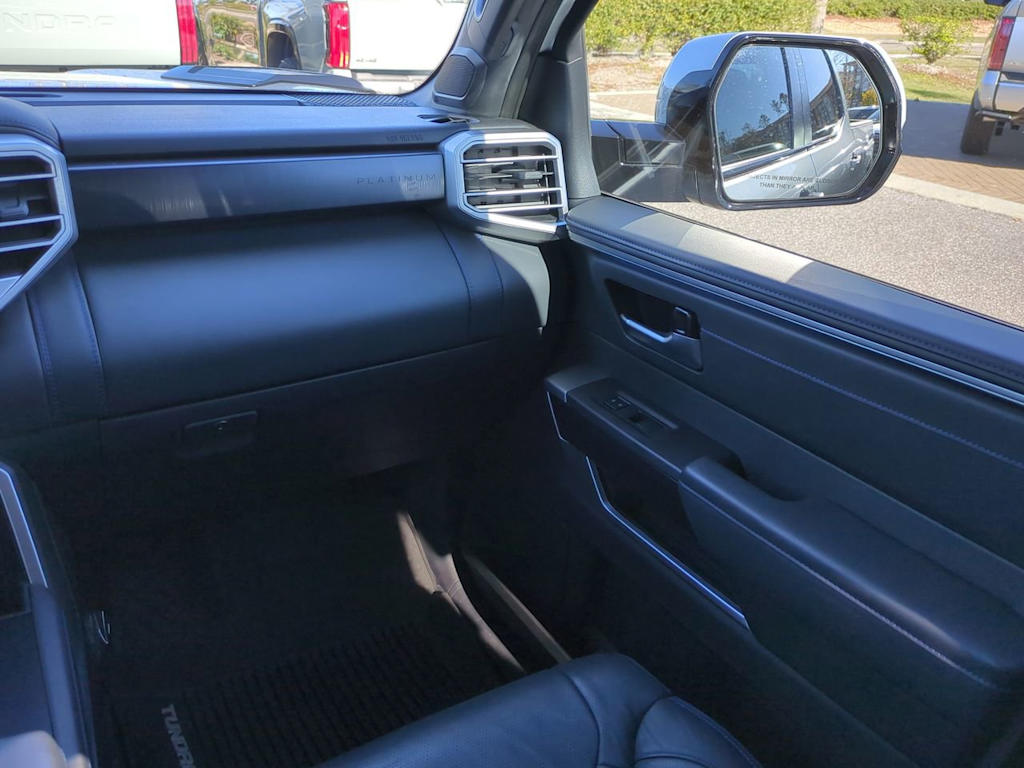 Thumbnail: 2024 Toyota Tundra - 20